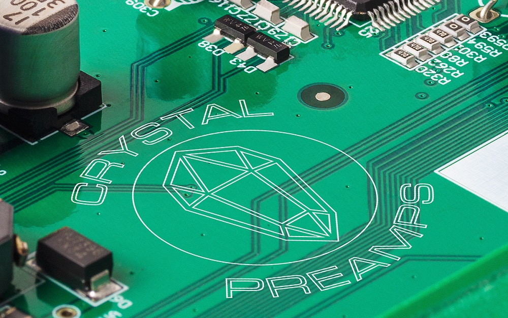 Гравіювання Crystal Preamps на друкованій платі M-Track Duo